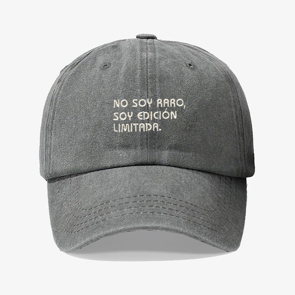 Gorra Prelavada No Soy Raro